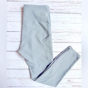 Women’s Athleta 7/8 Leggings (size small)
